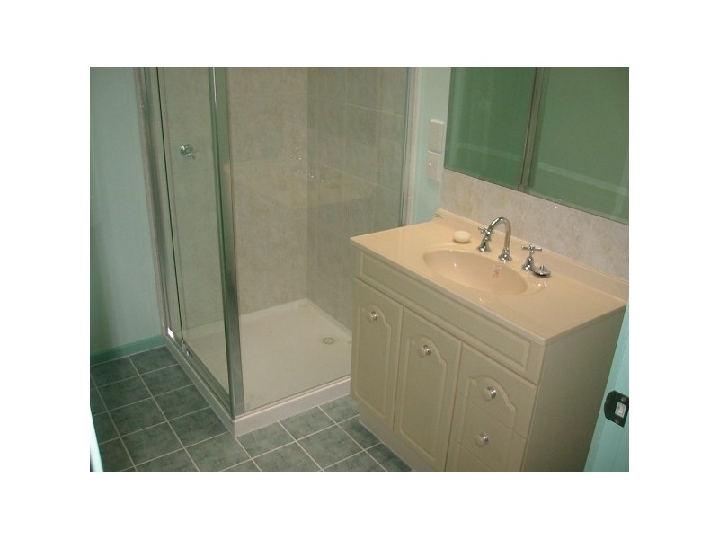 2/374 Warrigal Road, Cheltenham VIC 3192