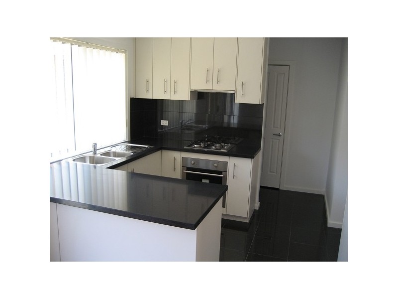 2/4 Edsall Street, Highett VIC 3190