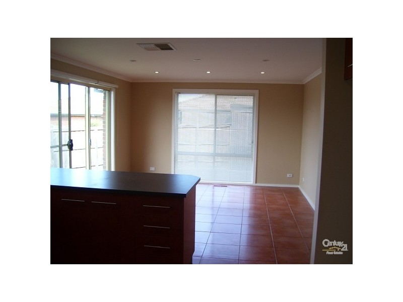 1/36 White Street, Mordialloc VIC 3195