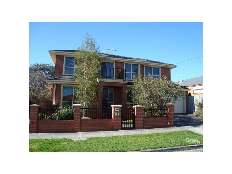1/1 Garden Road, Bentleigh East VIC 3165