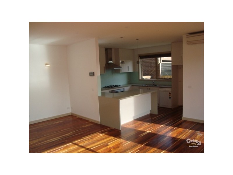 1/32 Newport Road, Clayton South VIC 3169