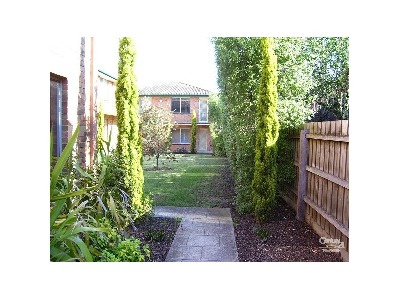 8/6 Anderson Court, Mentone VIC 3194