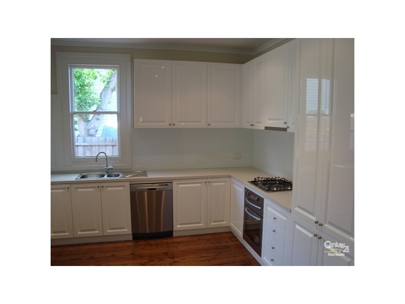 136 South Road, Brighton VIC 3186