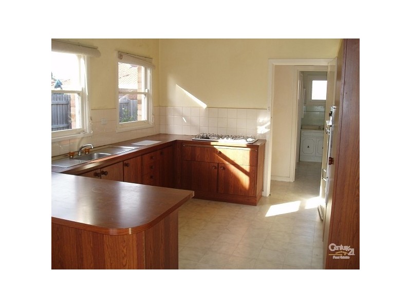 98 Tucker Road, Bentleigh VIC 3204