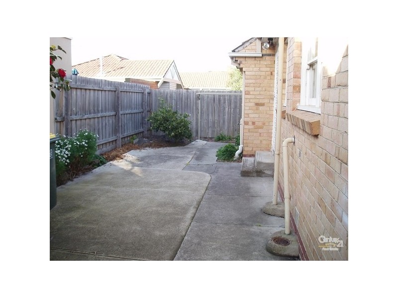 98 Tucker Road, Bentleigh VIC 3204