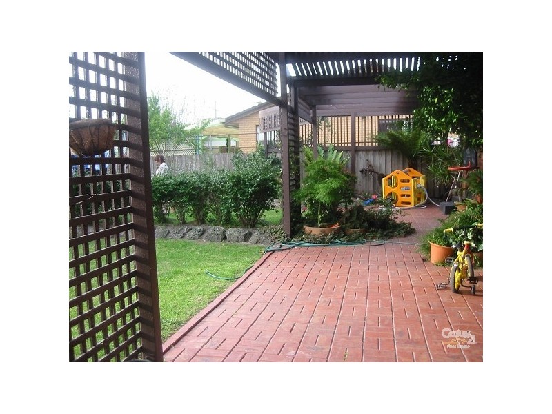 27 Harkaway Drive, Cheltenham VIC 3192