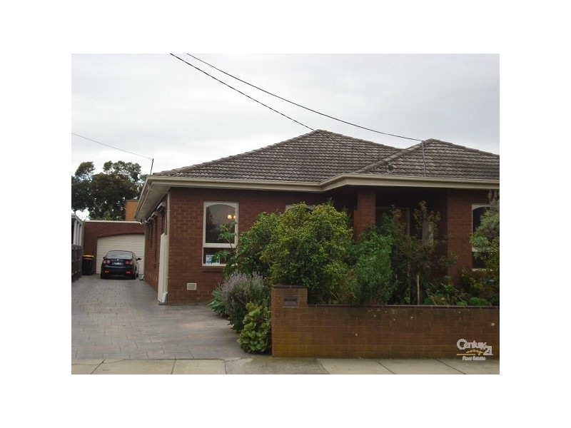 57 Warren Road, Cheltenham VIC 3192