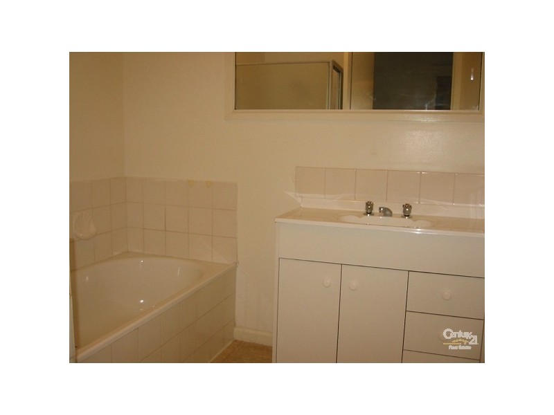 3/109 Centre Dandenong Road, Cheltenham VIC 3192