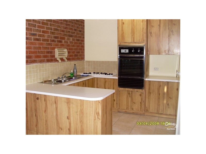 2/102 Centre Dandenong Road, Cheltenham VIC 3192