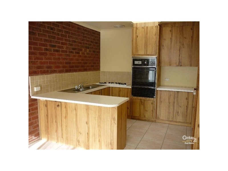 2/102 Centre Dandenong Road, Cheltenham VIC 3192