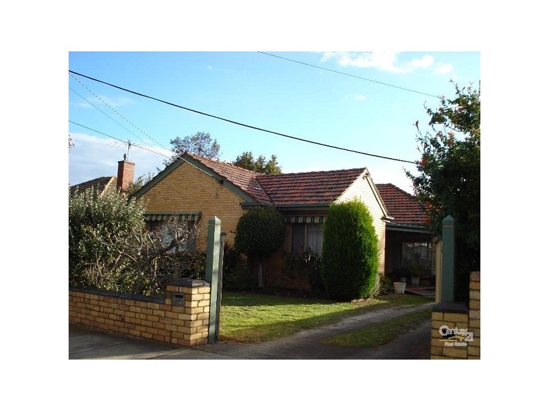 13 Daphne Street, Bentleigh East VIC 3165