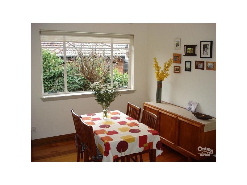 2/58-60 Whitmuir Road, Mckinnon VIC 3204