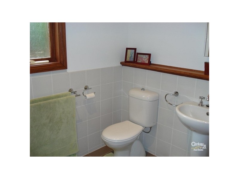 2/58-60 Whitmuir Road, Mckinnon VIC 3204