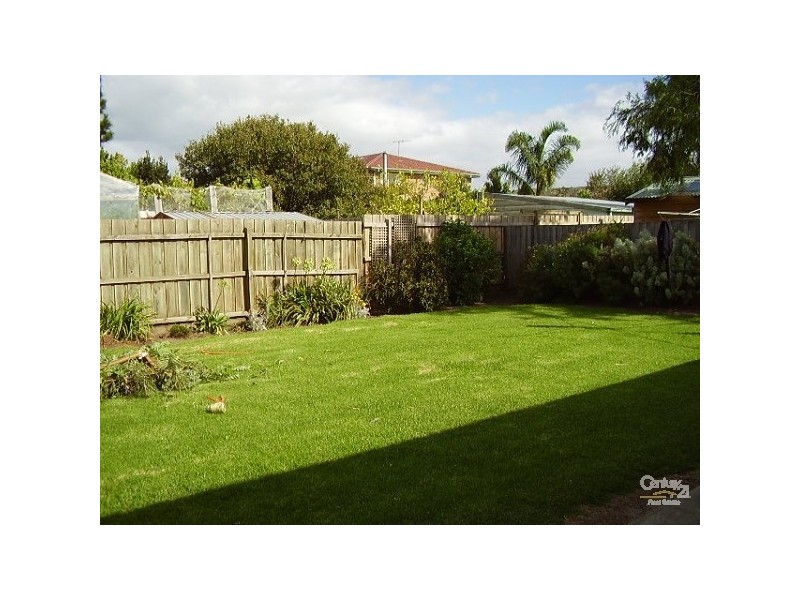 13 Carlyon Street, Ormond VIC 3204