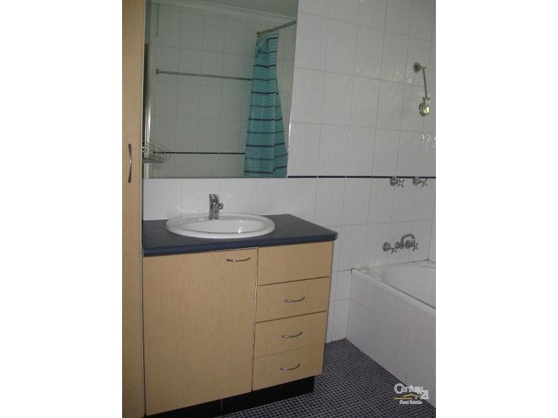 8/50 Fewster Road, Hampton VIC 3188