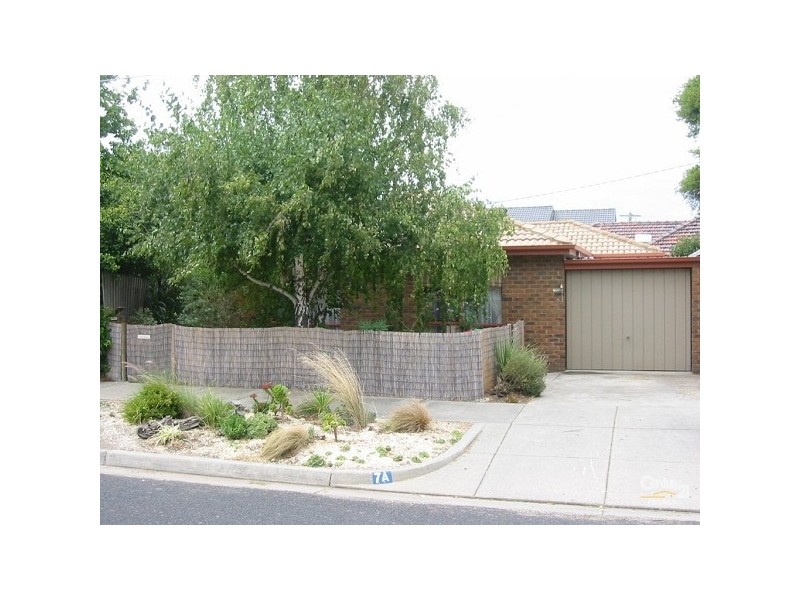 2A Lorraine Street, Cheltenham VIC 3192