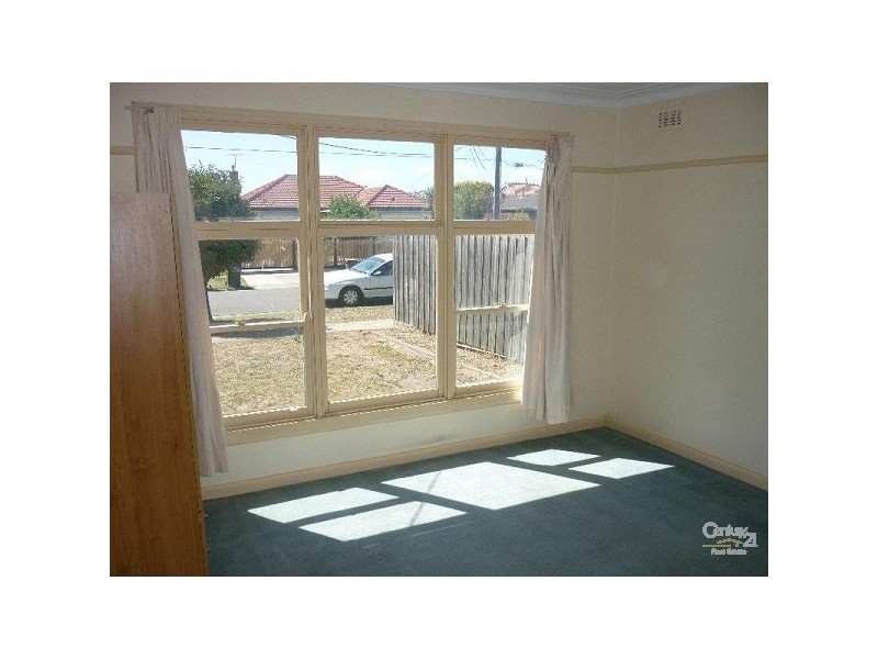 35 Harlington Street, Clayton VIC 3168