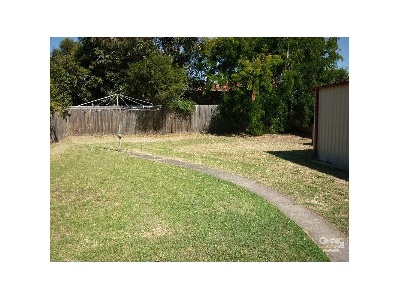 35 Harlington Street, Clayton VIC 3168