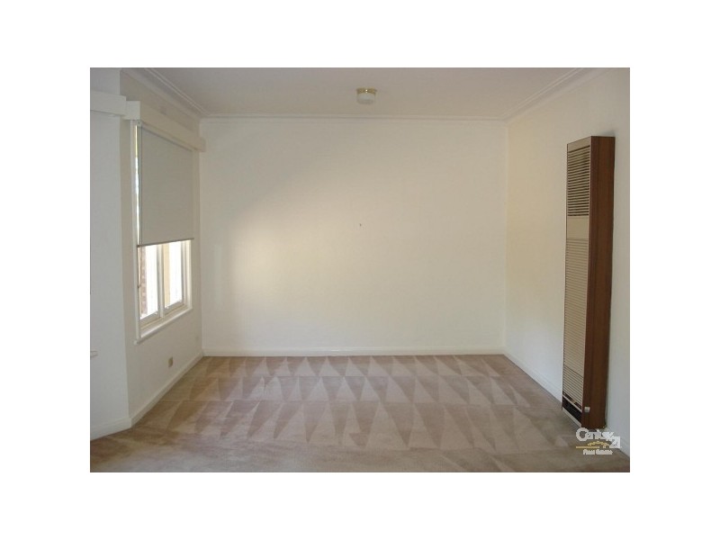 2/1 Berwick Street, Brighton VIC 3186