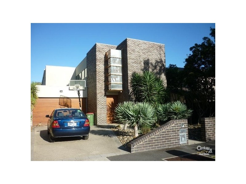 15 Hanby Street, Brighton VIC 3186