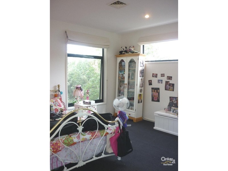15 Hanby Street, Brighton VIC 3186