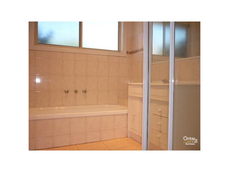 1/32 Adrian Street, Bentleigh East VIC 3165