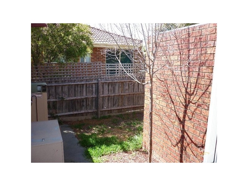 1/32 Adrian Street, Bentleigh East VIC 3165