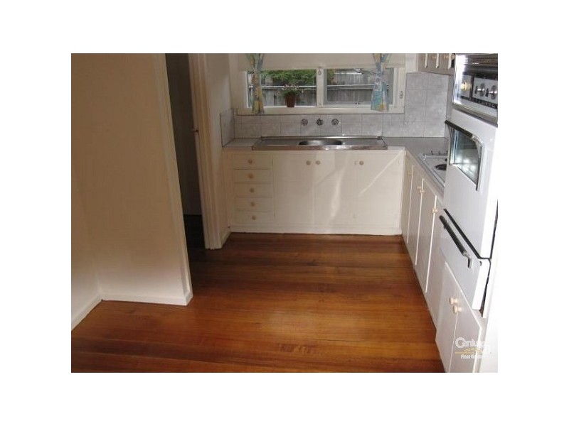 1/18 Warrigal Road, Mentone VIC 3194