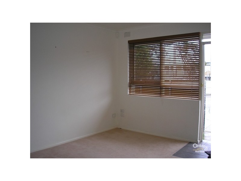 2/12 Curtin Street, Bentleigh East VIC 3165