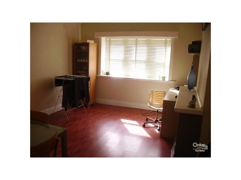 49 Montclair Avenue, Brighton VIC 3186