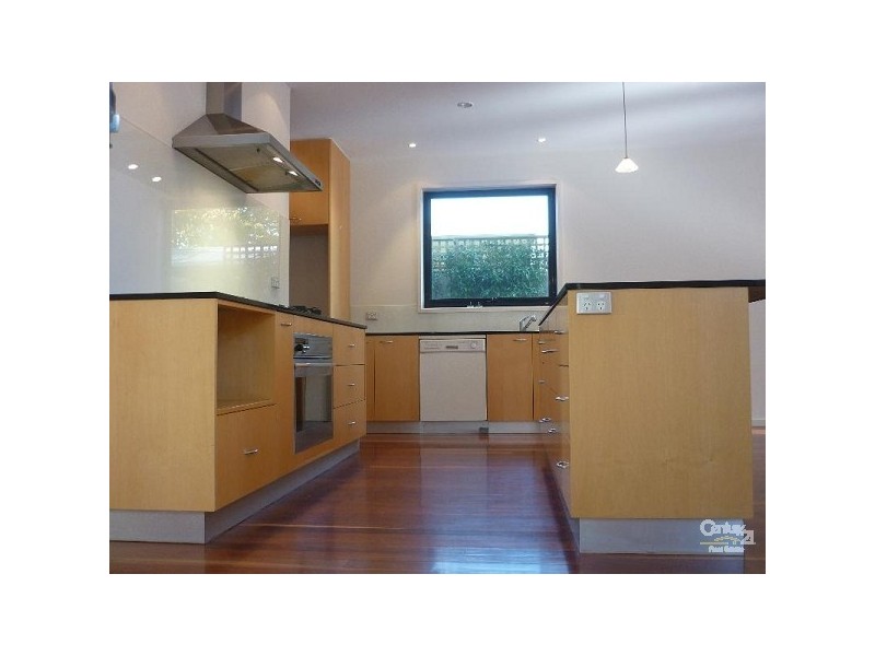 15 Hanby Street, Brighton VIC 3186