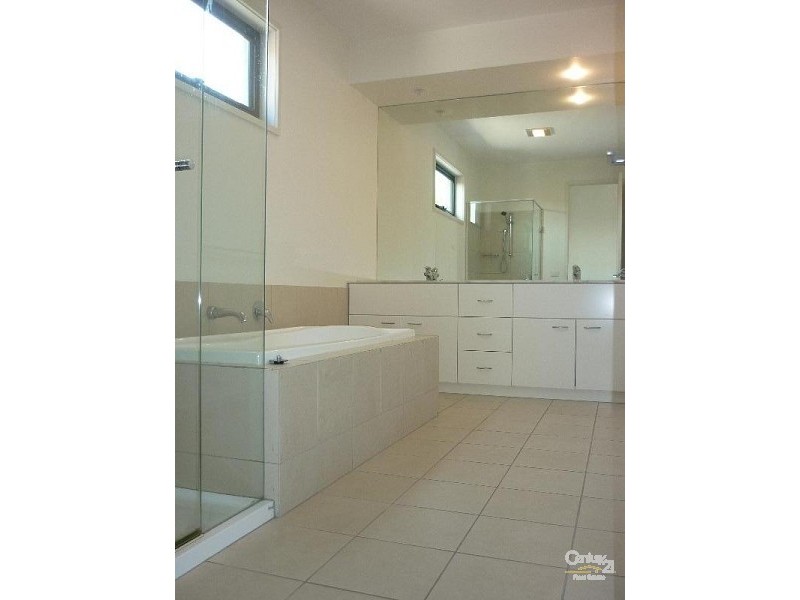 15 Hanby Street, Brighton VIC 3186