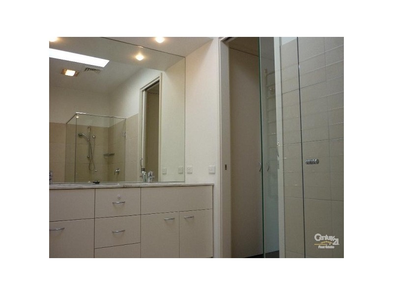 15 Hanby Street, Brighton VIC 3186