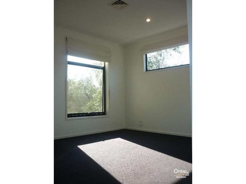 15 Hanby Street, Brighton VIC 3186