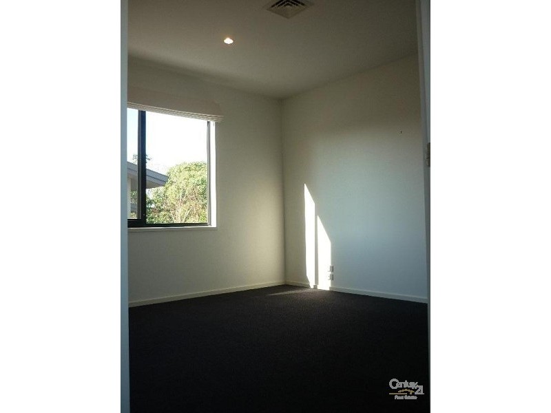 15 Hanby Street, Brighton VIC 3186