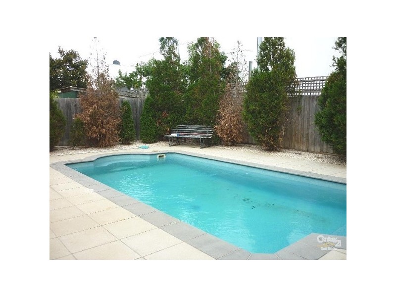 15 Hanby Street, Brighton VIC 3186