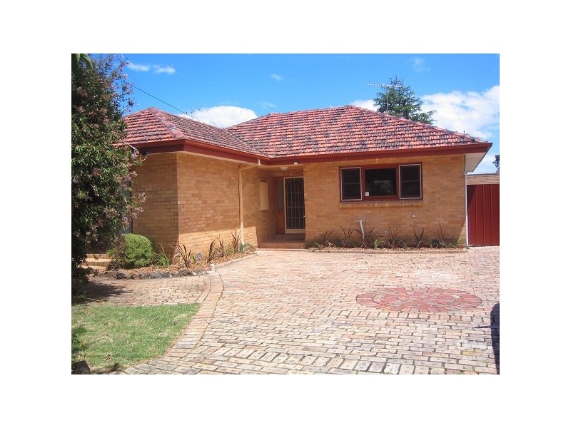 24 Swinden Avenue, Cheltenham VIC 3192