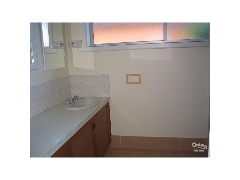 24 Swinden Avenue, Cheltenham VIC 3192