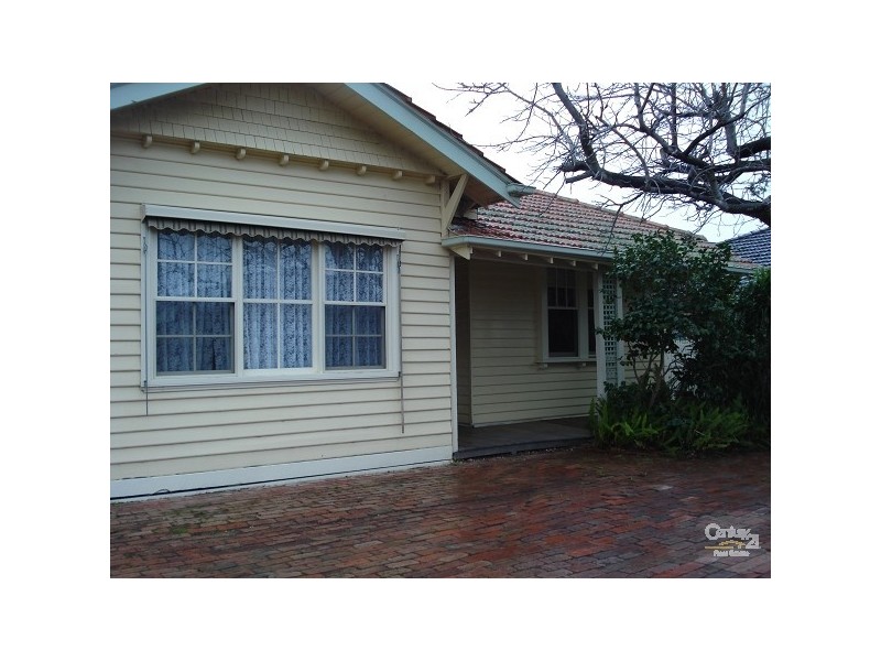 14 Hall Street, Mckinnon VIC 3204
