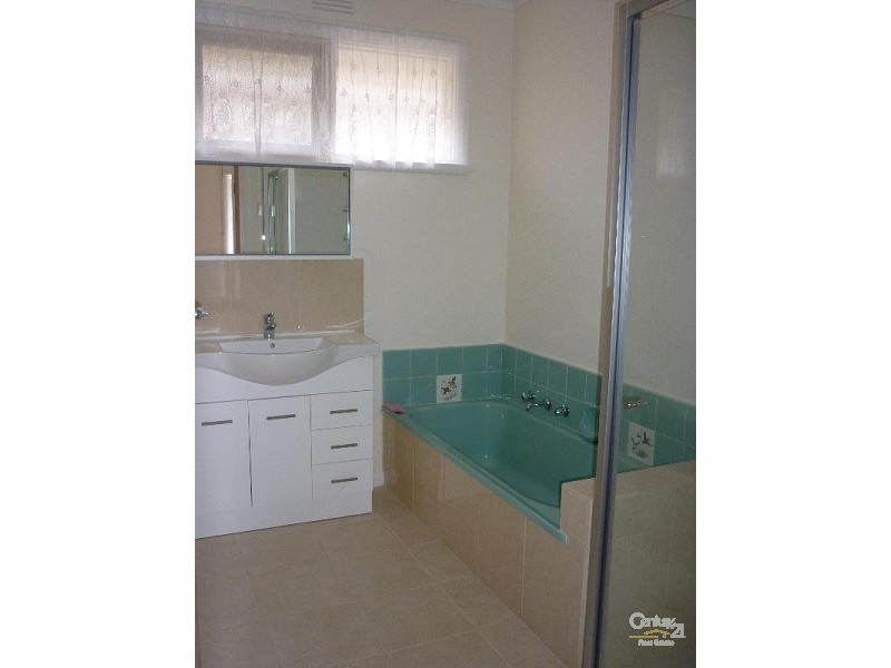 5 Freda Avenue, Cheltenham VIC 3192