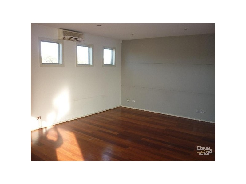 3/12 Matthews Road, Bentleigh VIC 3204