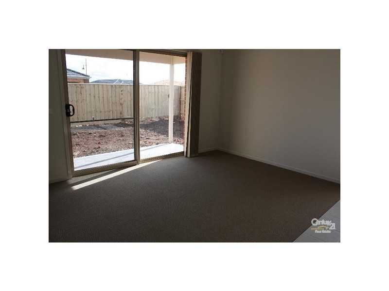 15 Felix Way, Tarneit VIC 3029