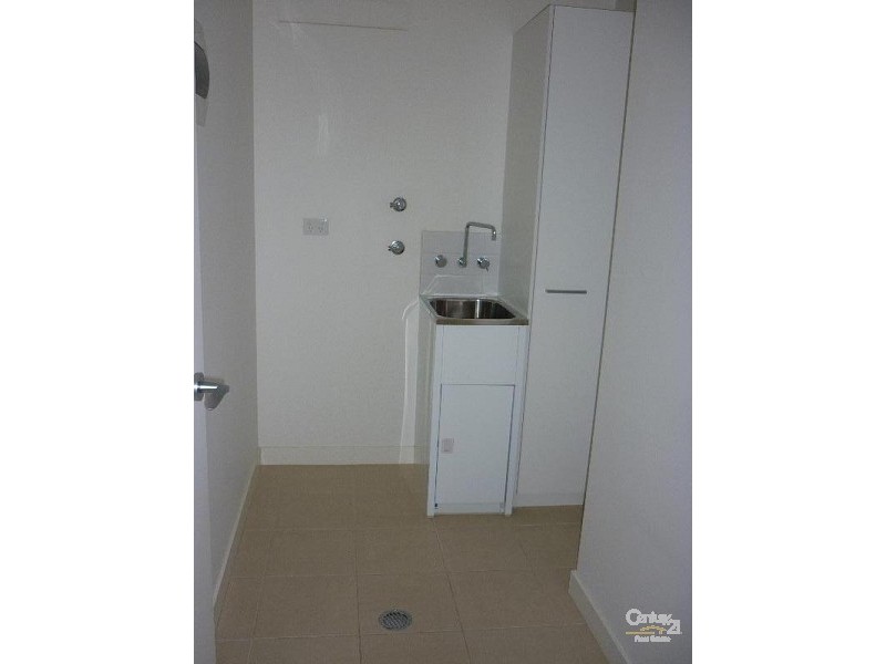 106/33 Cliveden Close, East Melbourne VIC 3002