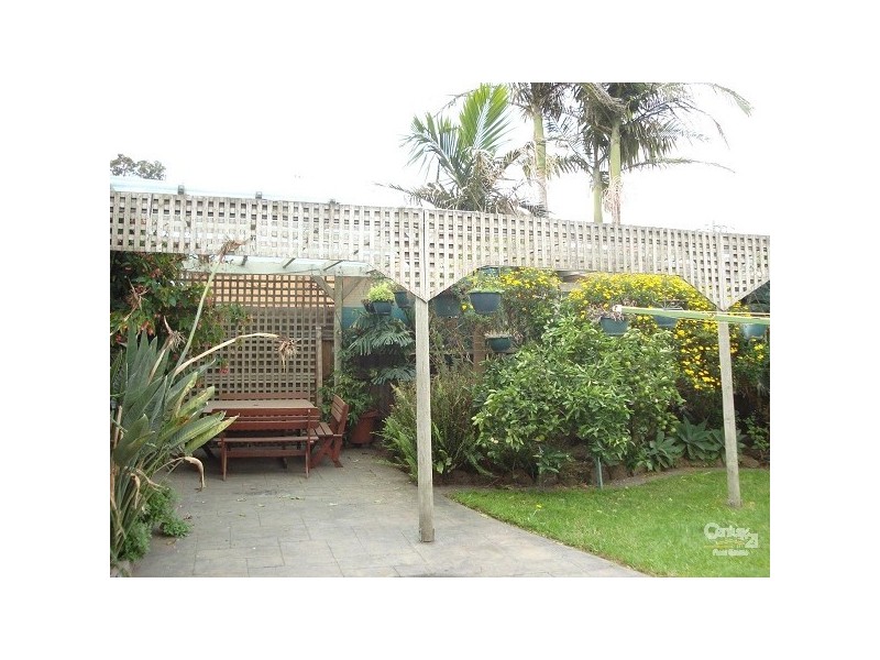 57 Warren Road, Cheltenham VIC 3192