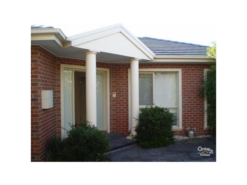 33B Stuart Avenue, Cheltenham VIC 3192