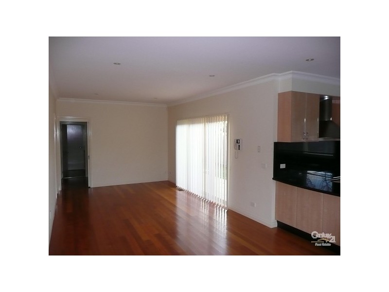 33B Stuart Avenue, Cheltenham VIC 3192