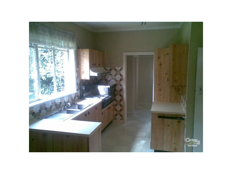 33 Beddoe Avenue, Bentleigh East VIC 3165