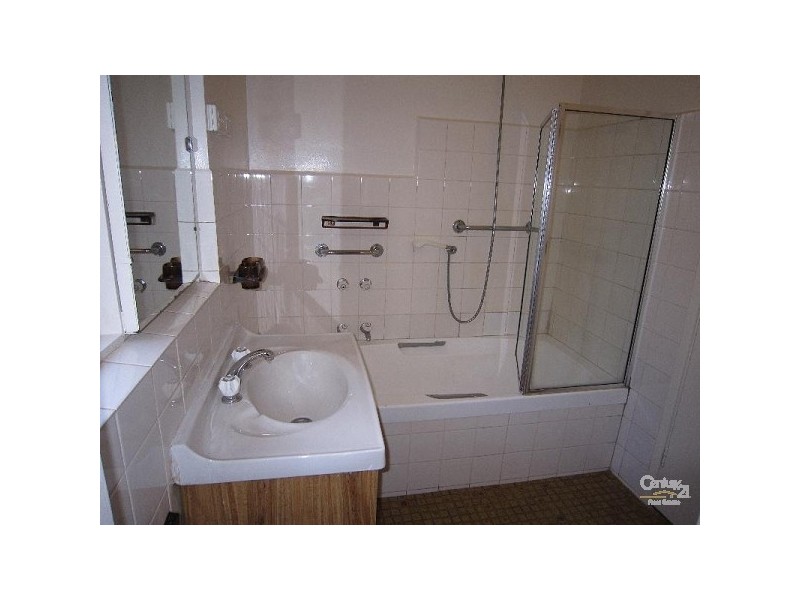 22 Roselyn Crescent, Bentleigh East VIC 3165