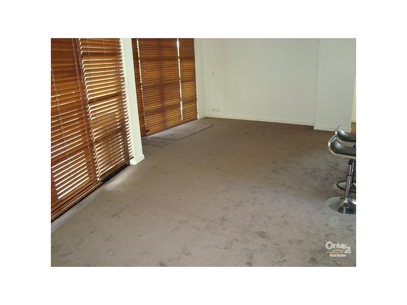 3/3 Ormond Esplanade, Elwood VIC 3184