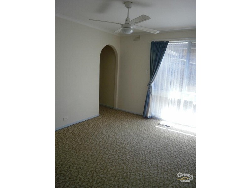 2/32 Tulip Grove, Cheltenham VIC 3192